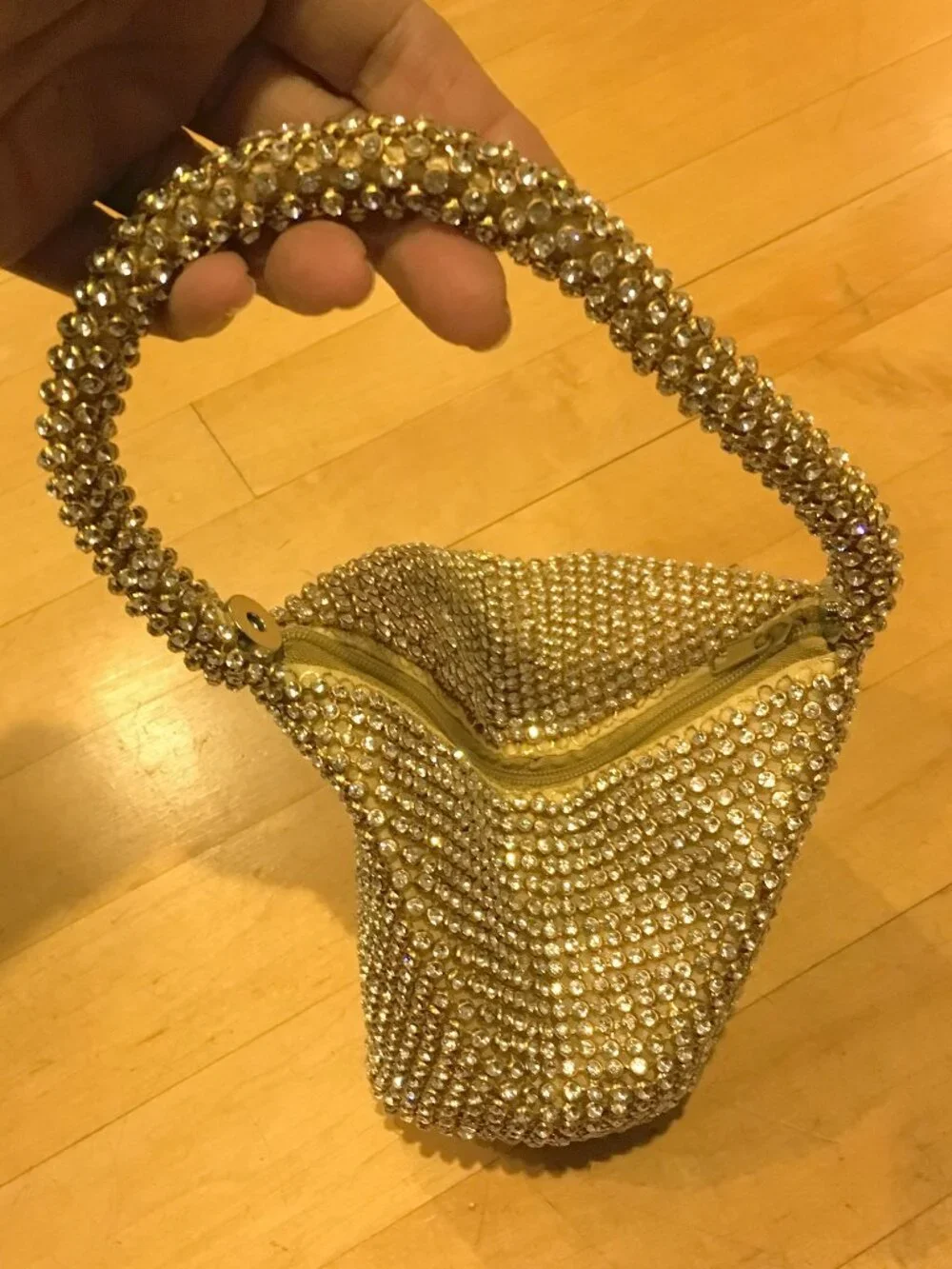 Elegant Gold Rhinestone Evening wrist Bag